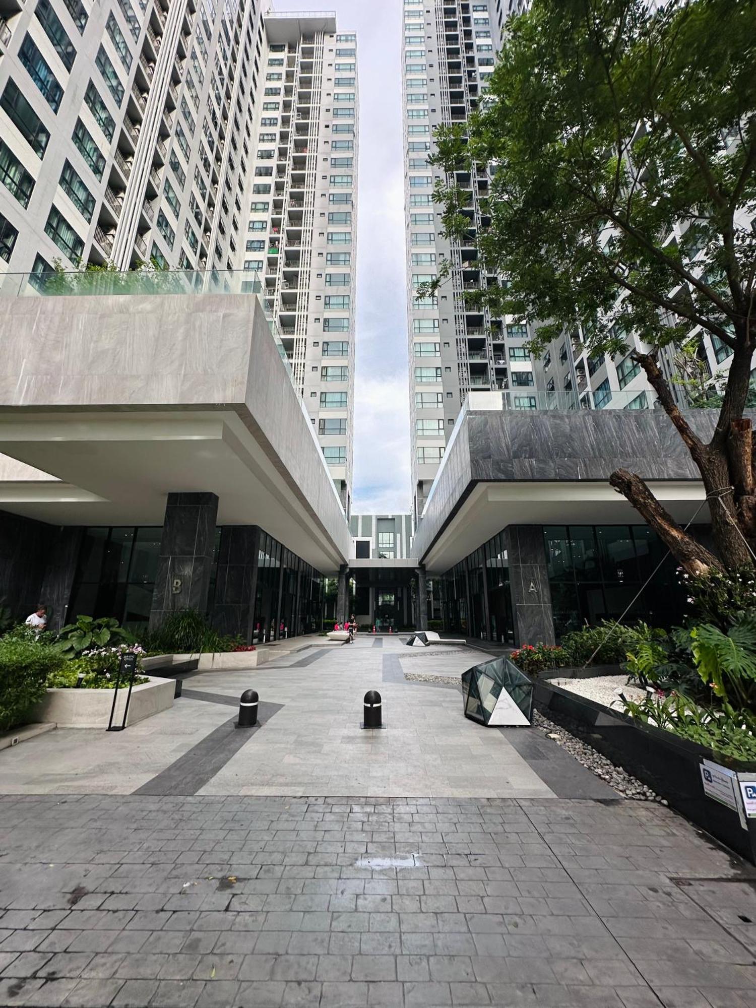 The Base Apartments At Central Pattaya Exterior foto